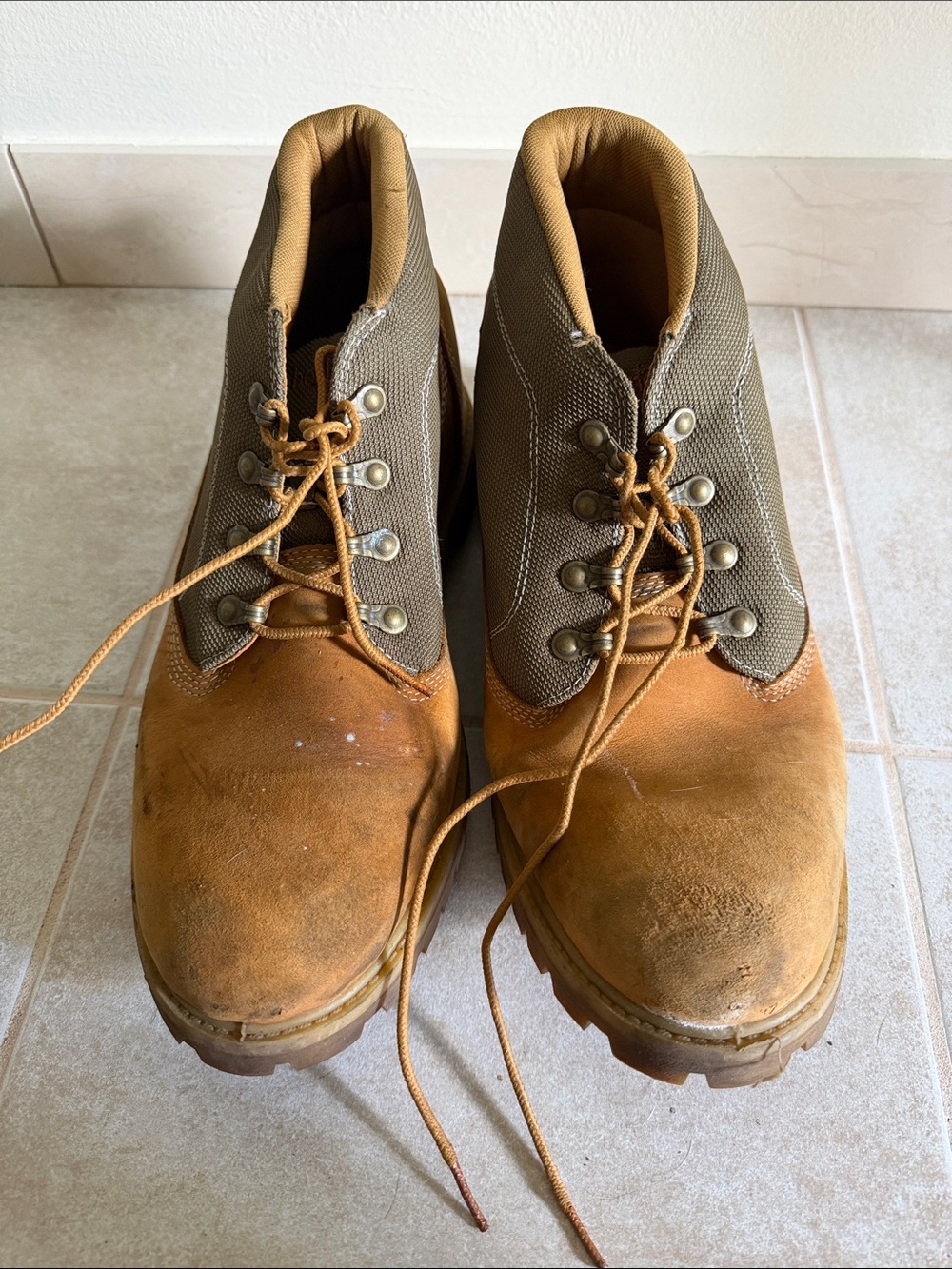 Men's Timberland Brown Work Boots - Rugged Lace-Up Comfort